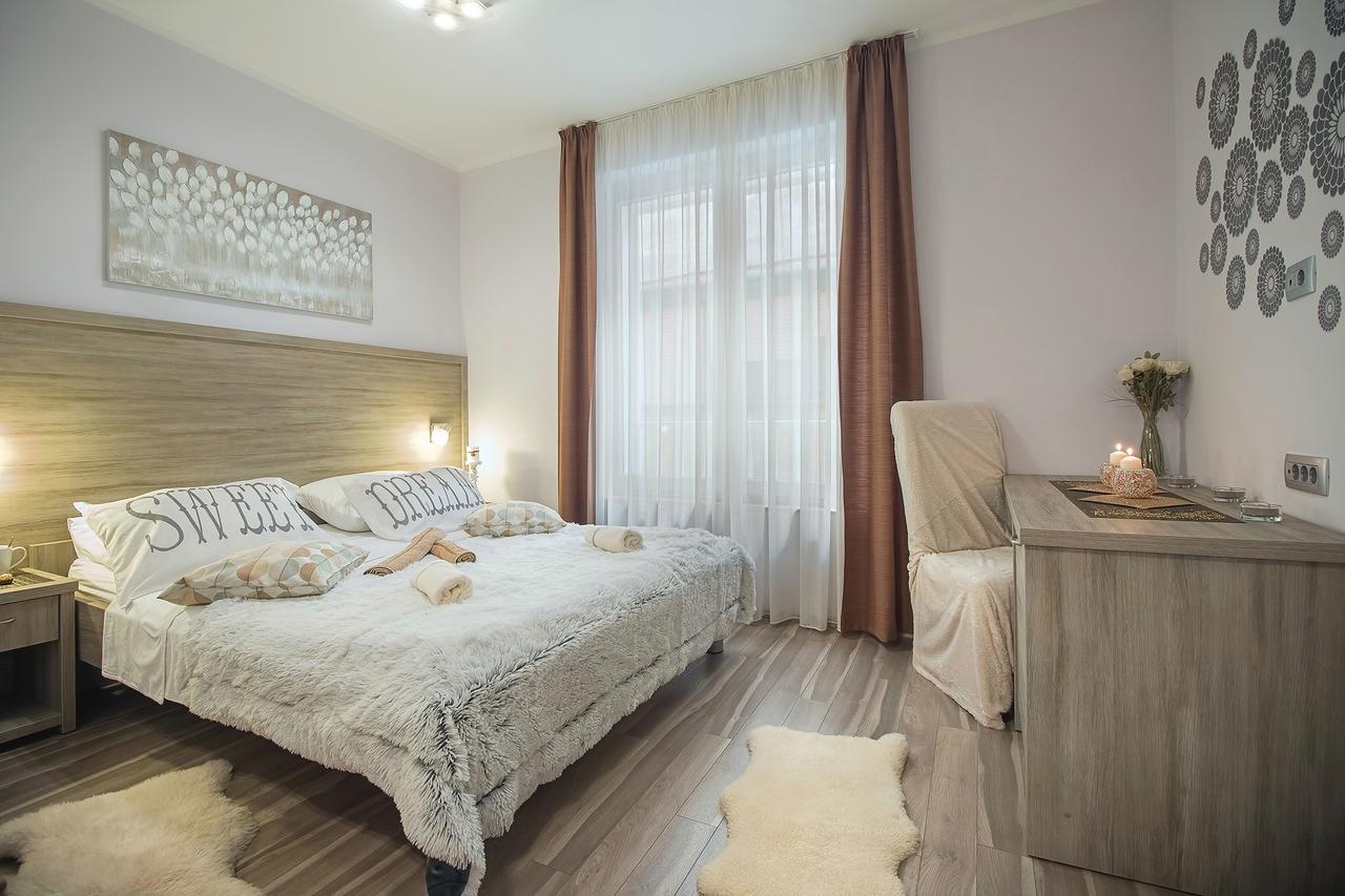 Center Ivona