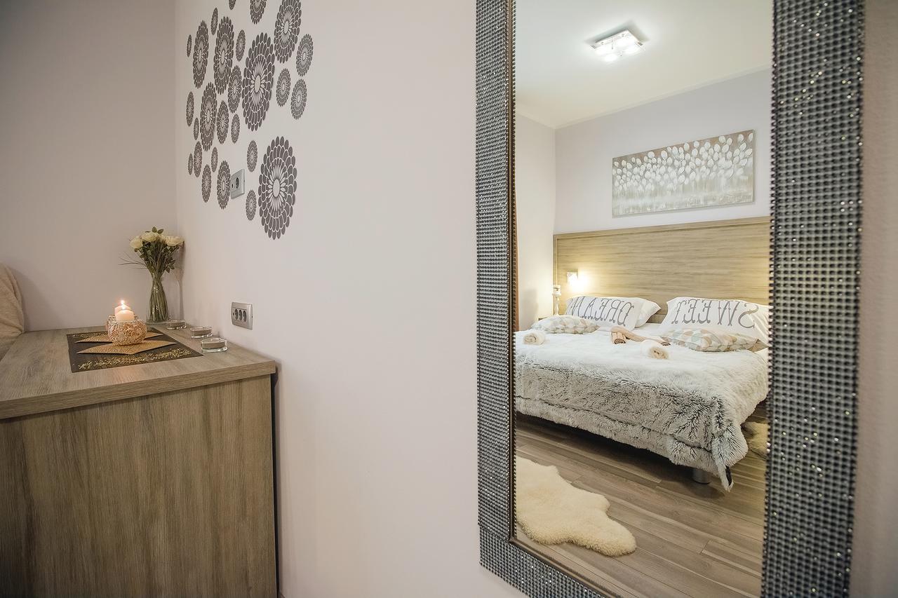 Center Ivona Apartament *